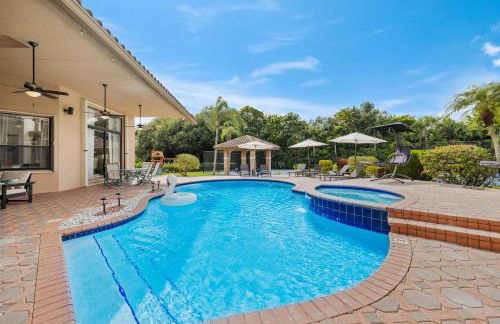 Grand 6BR Plantation Estate w/ Tennis & Pool - Foto 11