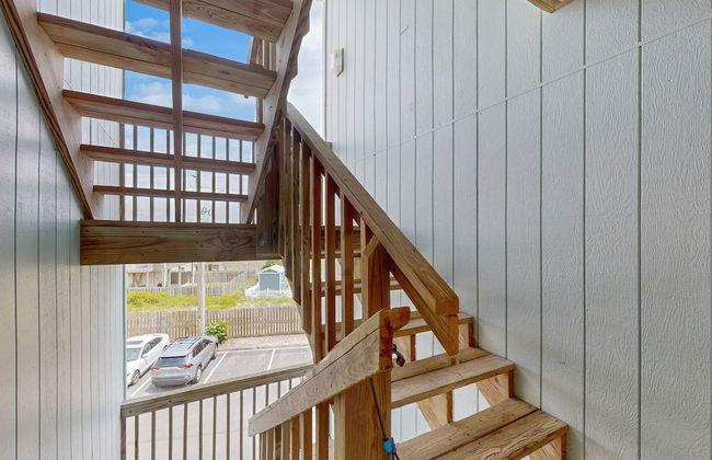 Surf Condos - Photo 17