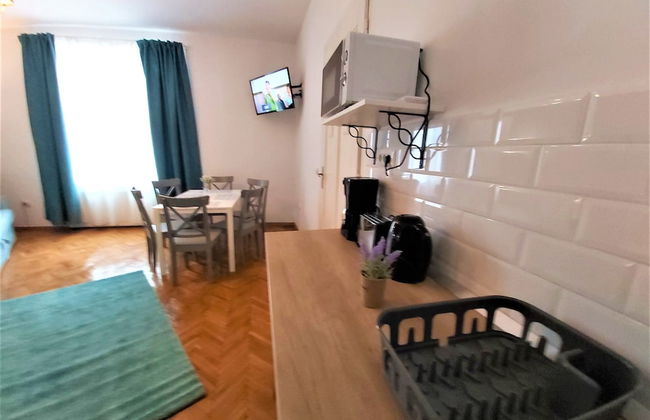 92 Residence - Photo 46