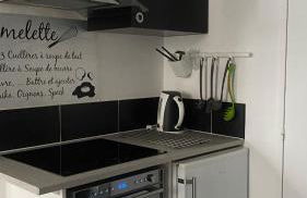 Le Suffren, studio classé ventilé ,wifi, à 100 m de la plage - Foto 9