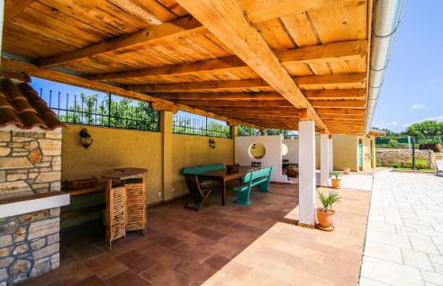 Amazing Home In Gornje Rastane With Sauna - Foto 15