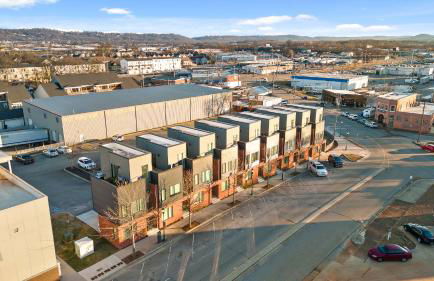 Golden Hour - A Southside Home - Foto 73