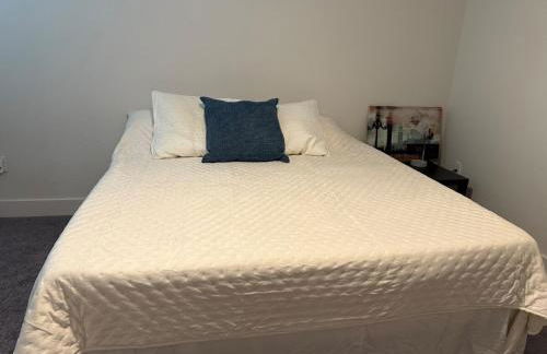 Experience the Best of Fort Worth Stylish Apartment in the Cultural District - Photo 4