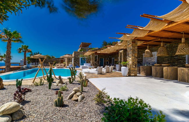 Karkos Beachfront Villa Private pool - Foto 29