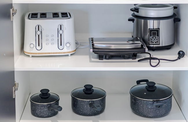 StayAU Charming 4BR Retreat Wyndham Vale - Foto 36