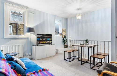 Lovely Split level 2 bedroom flat in NW London - Foto 33