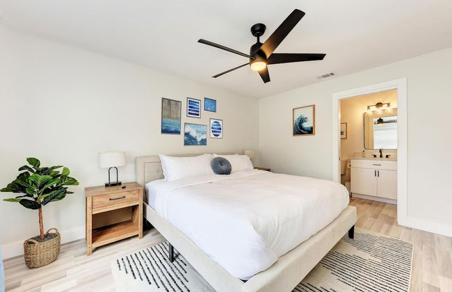 Charming Florida Beach Home w King Bed Patio - Photo 12