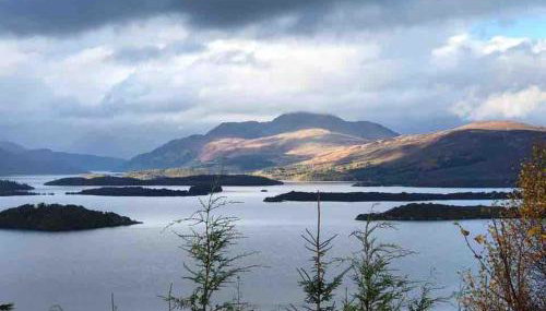 The Loch Lomond Townhouse In The Centre of Balloch - Foto 3