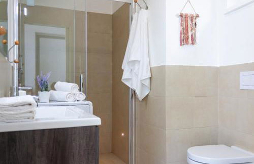 MIA ISOLA with lake view, garden and swimming pool - Photo 24