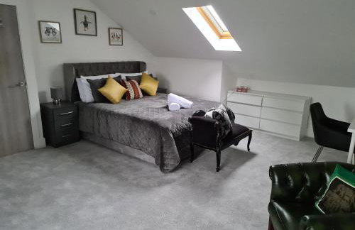 SAV 5 Bed Luxury House Leicestershire - Photo 41