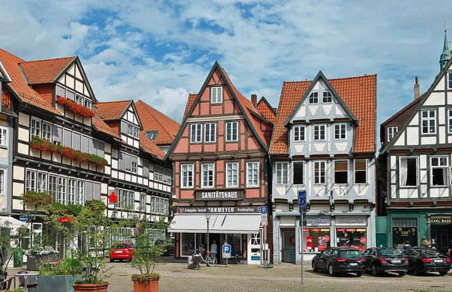 Visite privée à pied de Celle - Photo 1