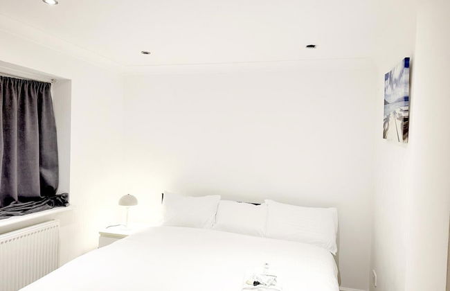 3-bed Apt-15 Mins to Heathrow-pet-friendly-parking - Foto 7