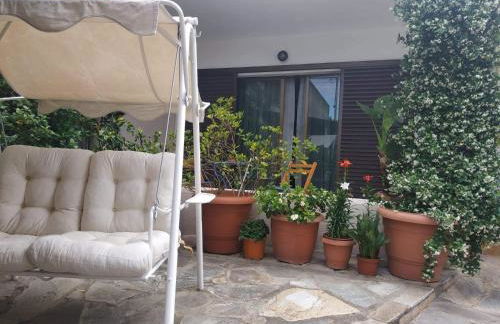 Violet Bedroom and Apartment - Photo 34