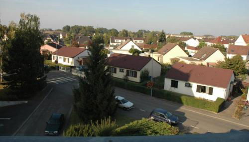 Appartement en attique 2 balcons 50m2 au calme - Photo 2