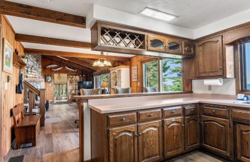 Lily Bay Lodge by Simple Life Rentals - Photo 32