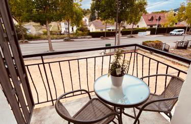 TOUL Appartement Entier avec PARKING Privé au Calme Cosy à Étage avec Balcon - Foto 1