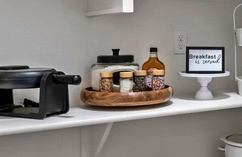 Relaxing Sauna Retreat Fire Pit and Swing Set - Foto 18