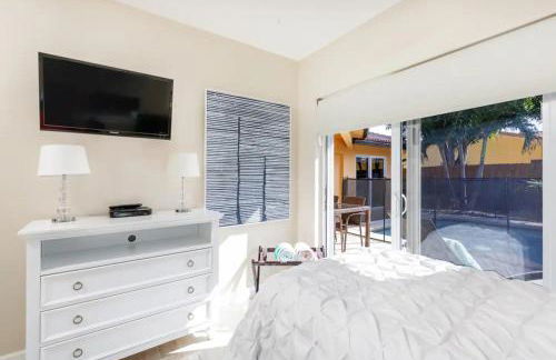 Beautiful Villa 4 BD 3 BA with Heated Private Pool, Close to Beach - Foto 28