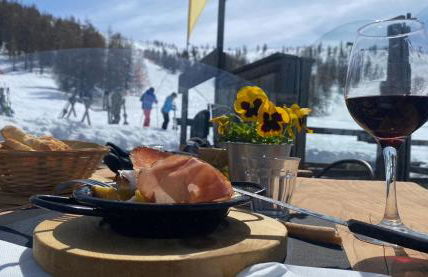 Facing the Sestriere Ski Slopes - Foto 76