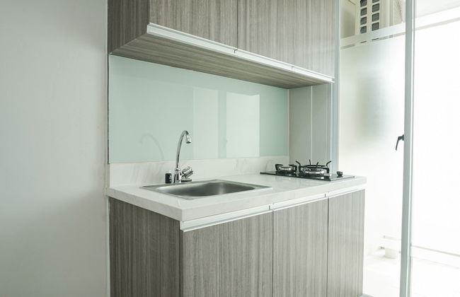 Fully Furnished Apartment with Comfortable Design 2BR Vittoria Residence - Photo 11