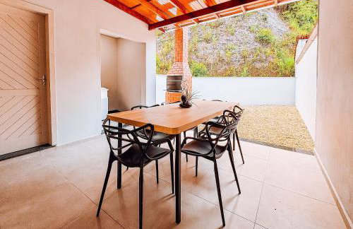 Casa Nova e Completa | 2 Suítes com Ar | Área Gourmet | 2 Vagas - Foto 6