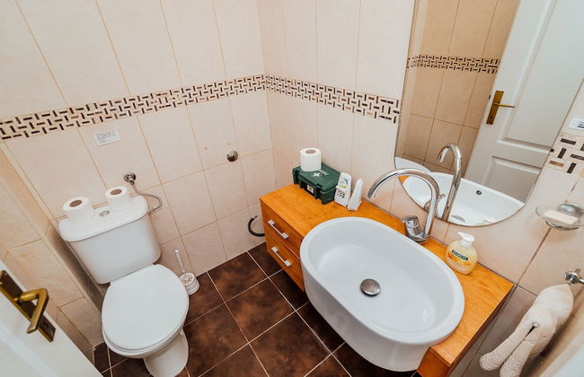 Spacious Family 4BR Seaside House, Fantastic Sea Views, 20 Meters to Beach - Foto 25