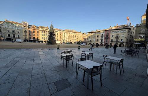 Lovely_Rooms_Vic - Photo 9