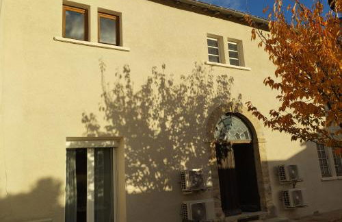 T2 rénové avec parking privé à proximité de LYON - Foto 10