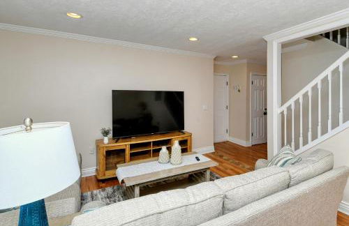 Two-Level, Heated Pool, Trolley to Beach & Village - Foto 8