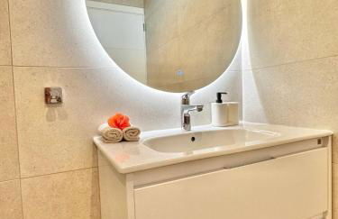 Sunshine Apartment with Sea Viev - Foto 19