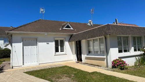 Maison historique familiale 300m de la mer Sword Beach - Photo 4, Garden