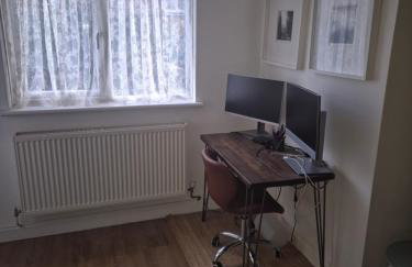 LUXURY One BEDROOM FLAT - Photo 8