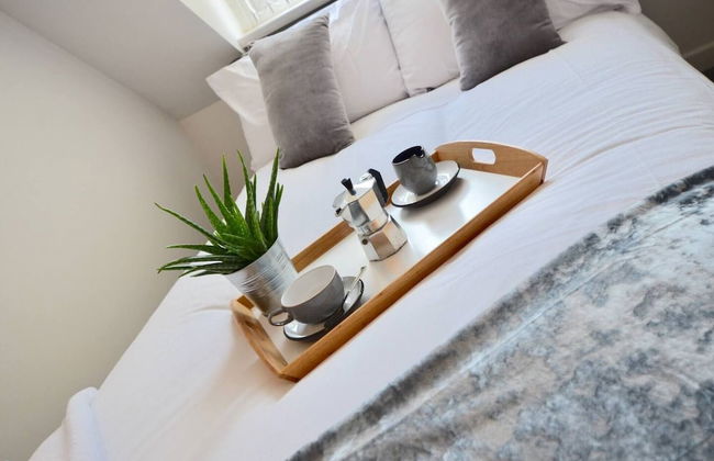 Large 5 Bed House / Wolverhampton + Parking - Foto 5