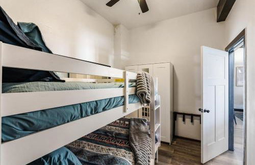 Blue Storefront 2ksqft, Arcade,Pooltable,Foosball - Foto 21