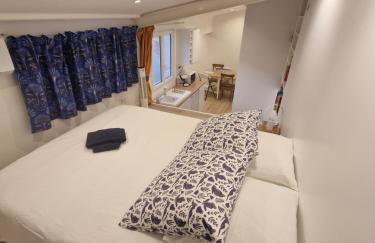 Massilia Shelter - Photo 1