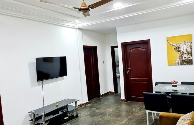 Modern Comfy & Quiet Close to Highway - Photo 17