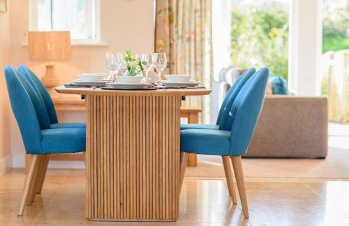 Trewhiddle Retreat V7 by Together Travel - Luxury 3-Bedroom Villa - Foto 13