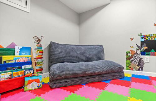 5MIN walk NYC Train Massage Chair Sleeps 12Plus - Foto 33