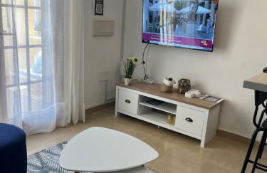 Cozy Apartment in Son Xoriguer Stays Walk to Beach - Foto 29