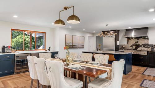 Modern Mountain View Getaway w Huge Outdoor Space - Foto 3