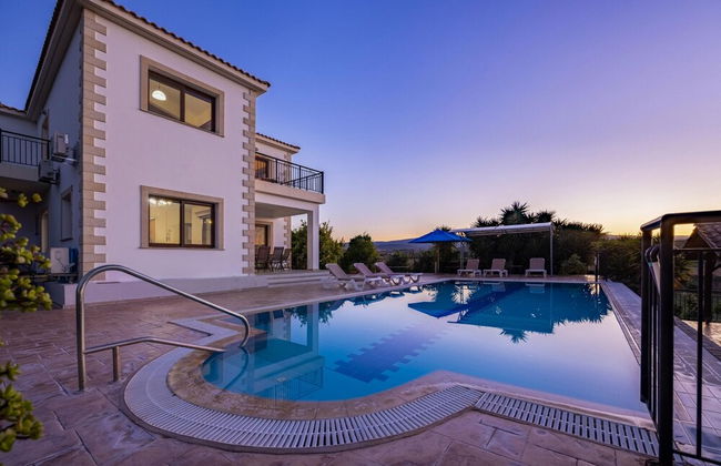 Villa Kambos Ena in Polis - Photo 2