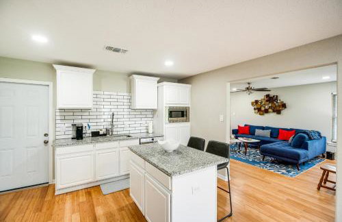 Spacious Yard Pet-Friendly Home in San Antonio! - Foto 10