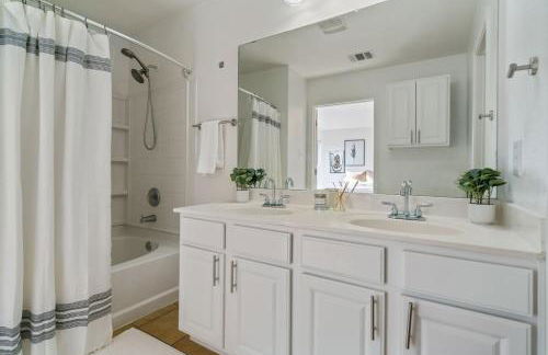 Spacious 8-Bed Home Near Tesla & Samsung Plants - Foto 7