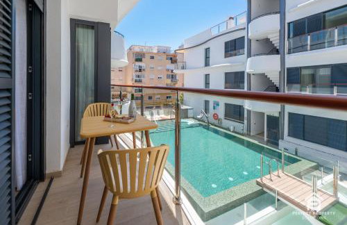 NEW stylish beachside 2BR with pool and garage - Photo 27