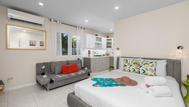 Charming Cozy Studio With Patio Near the Beach - Foto 2, Habitación