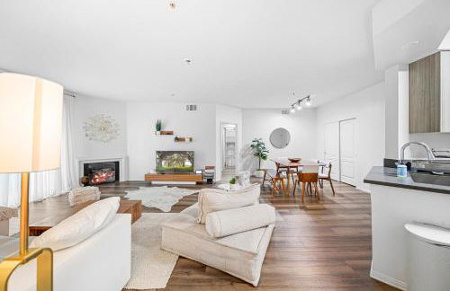 Swim Dine Relax in Marina Del REY - Foto 2