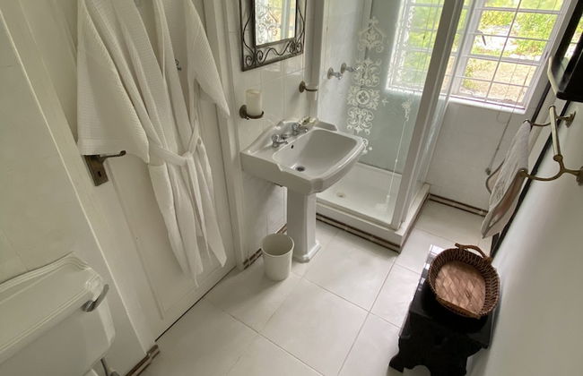 Barbados Chi Guest House - Photo 65