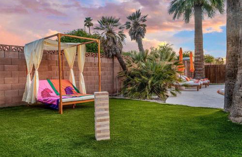 Disco Jungle with Fire Pit+Poolside TV+Yard Games - Photo 13