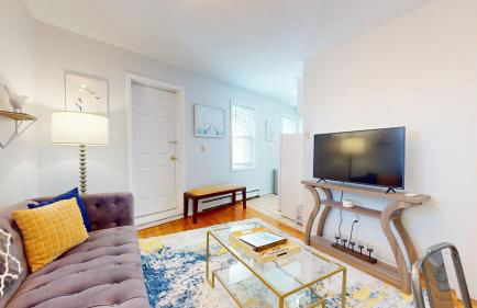 Modern,02 mile to Northeastern, in unit laundry - Foto 9