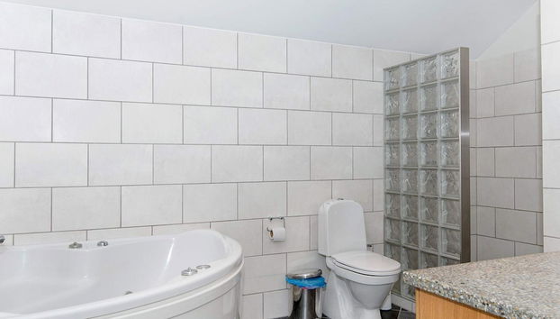 6 Person Holiday Home in Glesborg - Foto 5, Baño